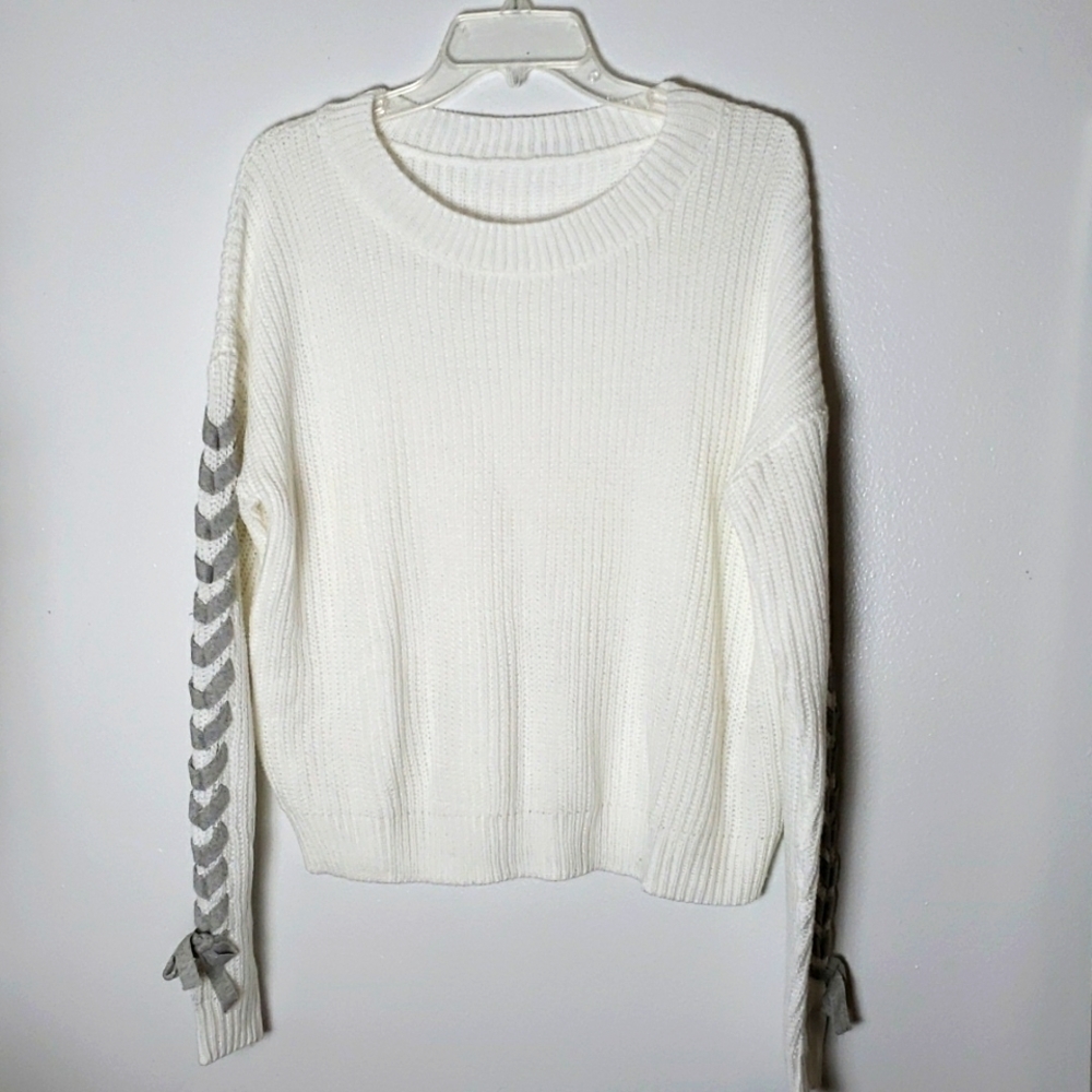 White knit sweater, lace up sleeve detail, loose crew neck, slight crop, women L